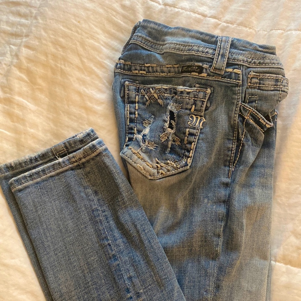 Miss Me Size 25